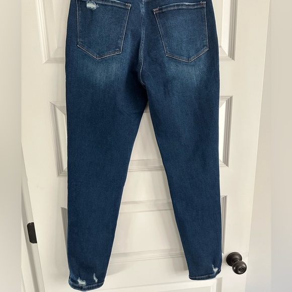 Vervet Modern Love - Distressed Roll Up Stretch Mom Jean - Picture 4 of 8